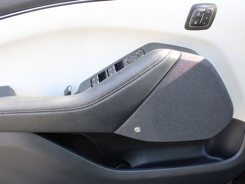 Used 2021 Ford Mustang Mach-E Premium image 11