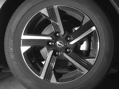 Used 2025 Nissan Sentra SV FWD image 13