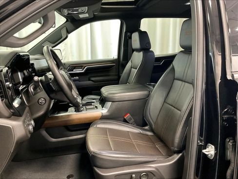 Used 2025 Chevrolet Silverado 1500 High Country w/ Midnight Edition image 10