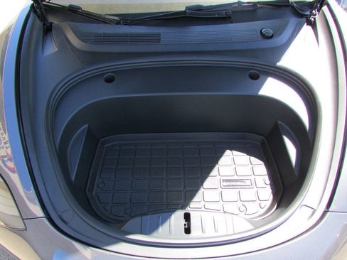Used 2023 Tesla Model 3 Standard Range RWD image 33