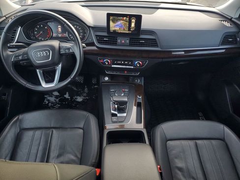 Used 2020 Audi Q5 2.0T Premium w/ Convenience Package image 16