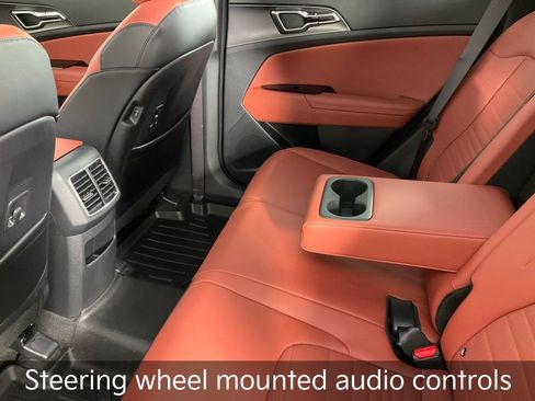 Certified 2025 Kia Sportage SX Prestige image 15