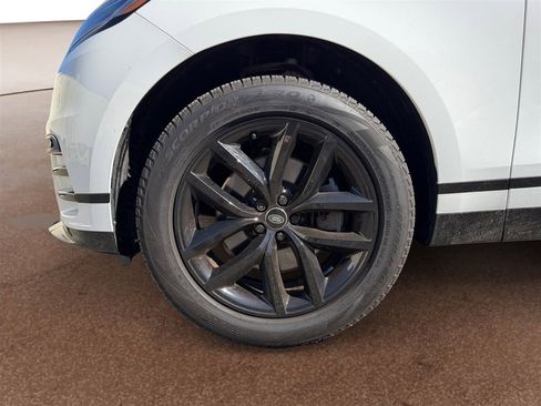 Used 2024 Land Rover Range Rover Velar Dynamic SE image 9