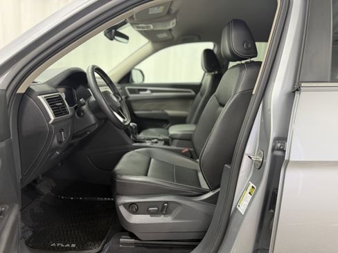 Used 2023 Volkswagen Atlas SE image 15