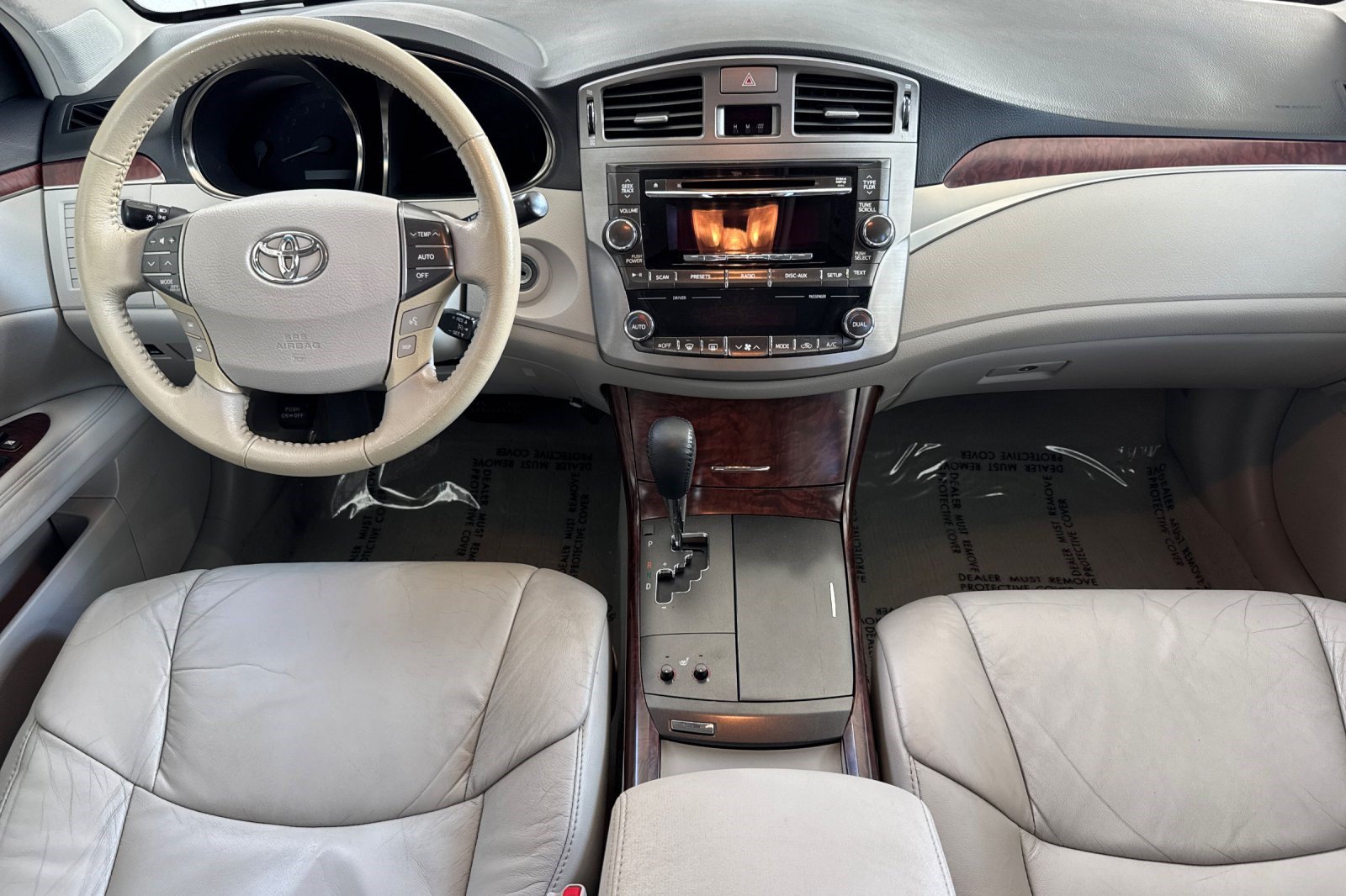 Used 2012 Toyota Avalon FWD image 17