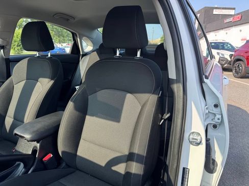 Used 2024 Kia Forte LX FWD image 28