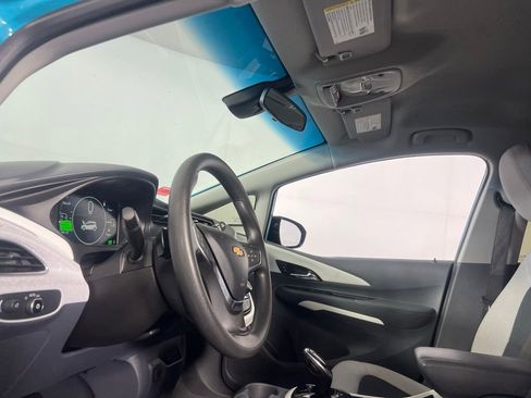 Used 2020 Chevrolet Bolt LT image 19
