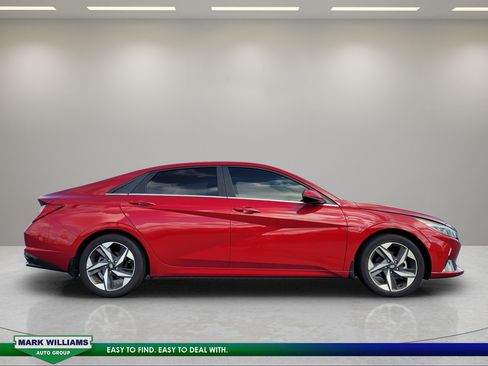 Used 2023 Hyundai Elantra Limited FWD image 2