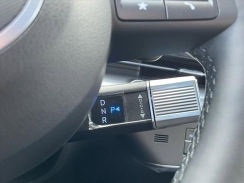 Certified 2025 Hyundai Kona Limited image 19