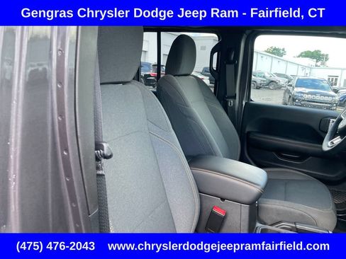 Certified 2025 Jeep Wrangler Unlimited Sahara AWD/4WD image 21