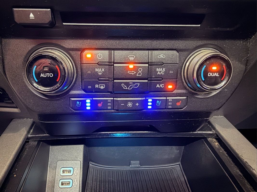 Used 2018 Ford F150 Raptor w/ Equipment Group 802A Luxury AWD/4WD image 28