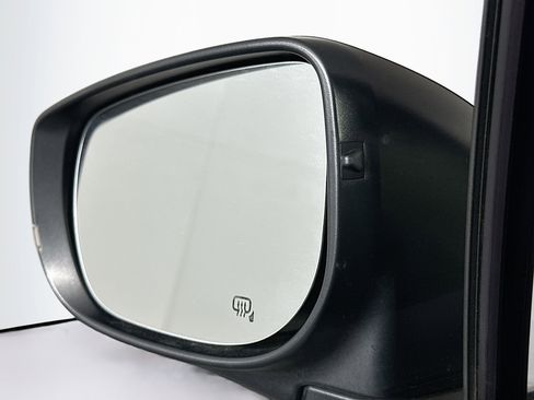 Used 2024 Subaru Crosstrek 2.0i Premium image 16