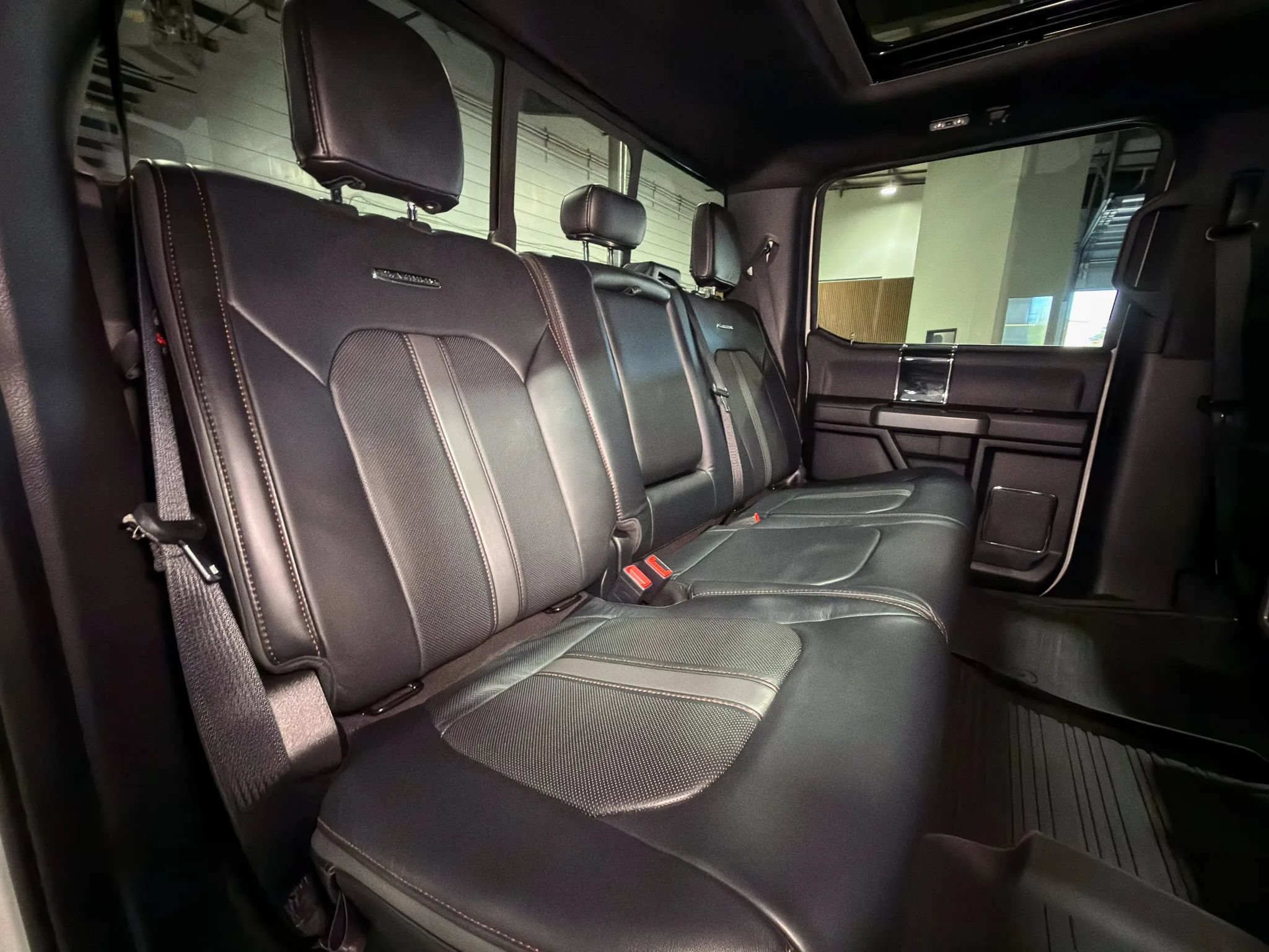 Used 2020 Ford F350 Platinum AWD/4WD image 15