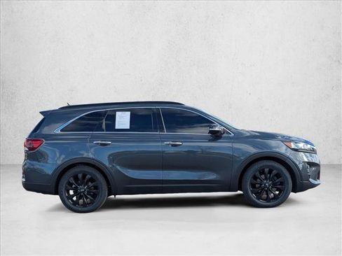 Used 2020 Kia Sorento S image 4