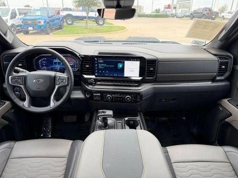 Used 2023 Chevrolet Silverado 1500 ZR2 w/ Technology Package AWD/4WD image 22