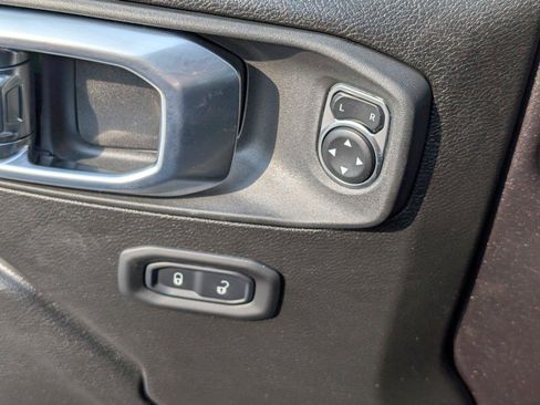Used 2026 Jeep Wrangler Unlimited Sport AWD/4WD image 21