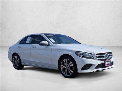 Used 2019 Mercedes-Benz C 300 4MATIC Sedan image 3