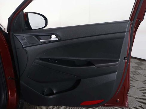 Used 2019 Hyundai Tucson Value FWD image 21