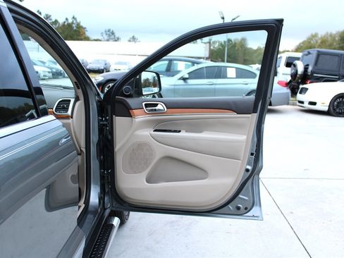 Used 2012 Jeep Grand Cherokee Overland image 33