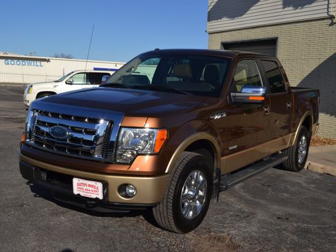 Used 2011 Ford F150 Lariat w/ Lariat Chrome Pkg image 3