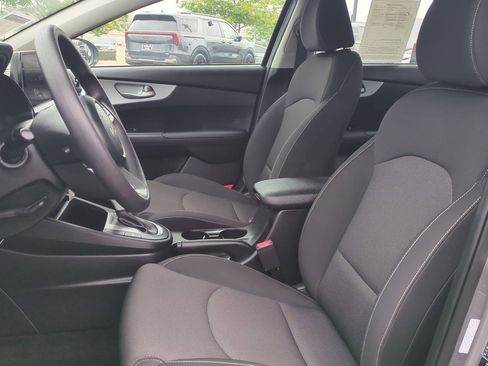Certified 2024 Kia Forte LXS FWD image 19