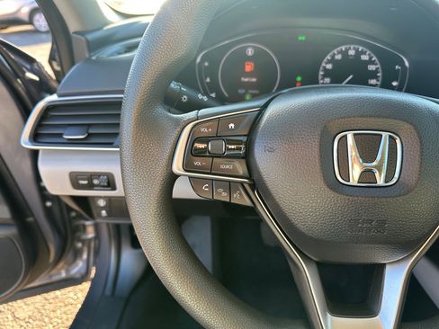 Used 2019 Honda Accord LX image 16