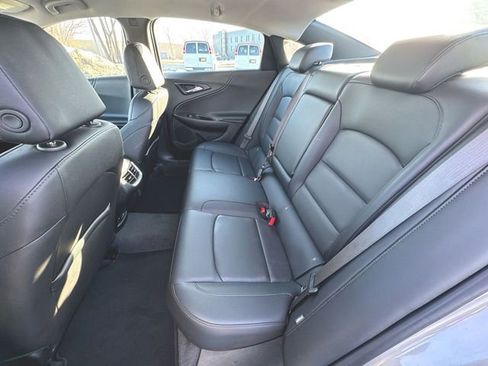 Used 2024 Chevrolet Malibu LT image 25