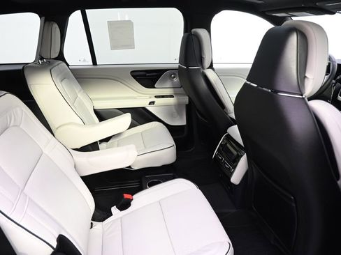 New 2026 Lincoln Aviator Black Label AWD/4WD image 18