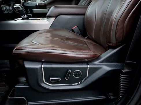 Used 2015 Ford F150 Platinum w/ Technology Package image 36