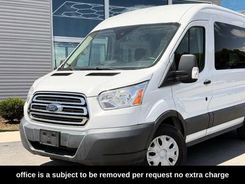 Used 2018 Ford Transit 150 XLT RWD image 3