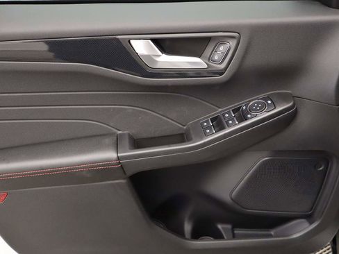 New 2025 Ford Escape ST-Line w/ Equipment Group 301A image 17