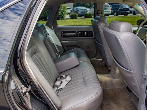 Used 1996 Chevrolet Impala SS RWD image 16