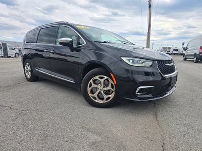 Used 2021 Chrysler Pacifica Limited w/ Premium & Safety Sphere Group