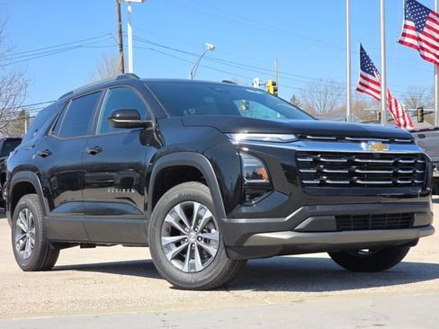 New 2026 Chevrolet Equinox LT w/ Convenience Package II FWD image 2