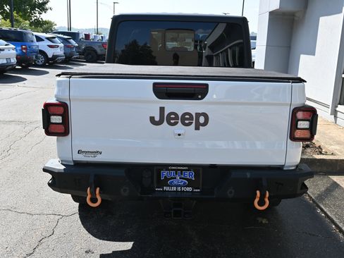 Used 2021 Jeep Gladiator Mojave w/ Cold Weather Group image 4