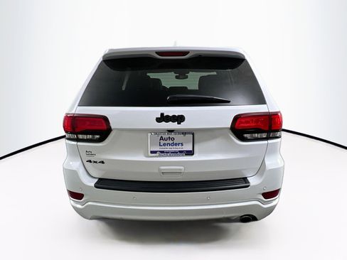 Used 2022 Jeep Grand Cherokee Laredo X image 6