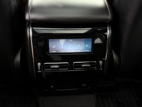 Used 2023 Lincoln Aviator Reserve w/ Equipment Group 201A image 18