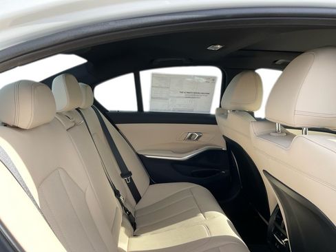 Used 2026 BMW 330i Sedan w/ M Sport Package RWD image 12