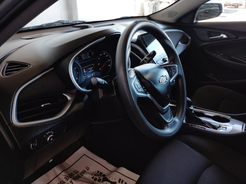Used 2023 Chevrolet Malibu LT FWD image 23