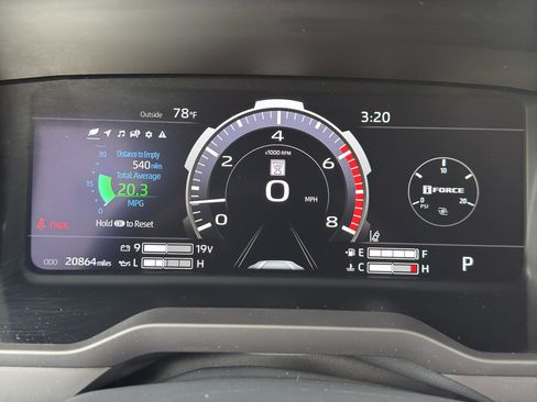 Used 2023 Toyota Tundra Platinum AWD/4WD image 27