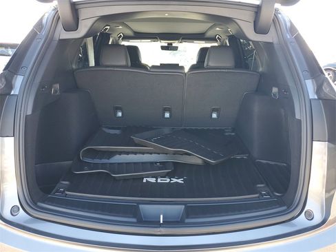 Certified 2025 Acura RDX SH-AWD image 9