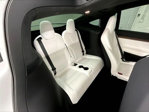 Used 2022 Tesla Model X AWD/4WD image 16