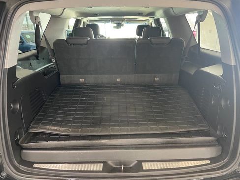 Used 2018 Cadillac Escalade ESV Luxury image 8