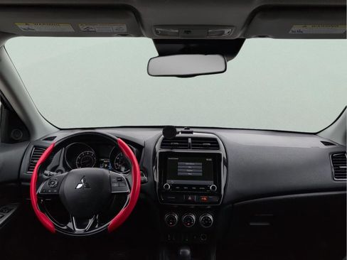 Used 2021 Mitsubishi Outlander Sport SE image 10