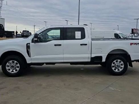 Used 2024 Ford F250 XLT w/ FX4 Off-Road Package image 5