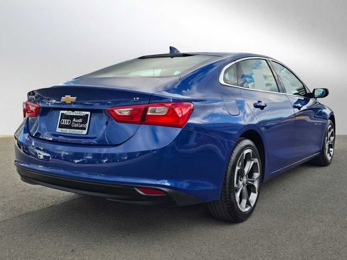 Used 2023 Chevrolet Malibu LT image 3