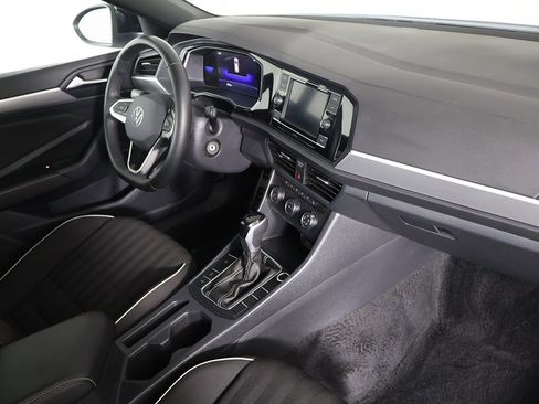 Used 2024 Volkswagen Jetta Sport image 24