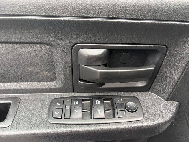 Used 2014 RAM 1500 ST w/ SXT Appearance Group AWD/4WD image 18