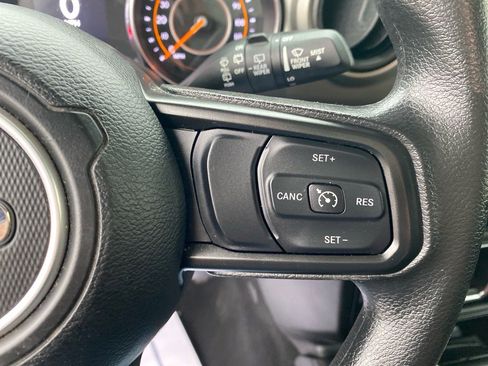 Used 2021 Jeep Wrangler Unlimited Sport image 16