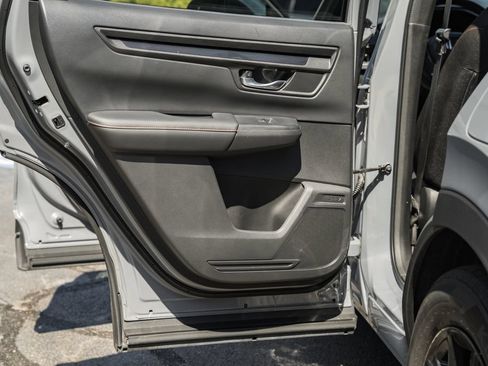 Used 2024 Honda CR-V Sport image 37